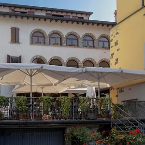 https://bb-il-centrale.it-lombardy.com
