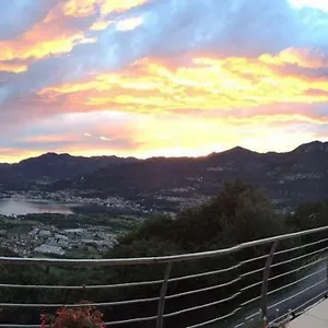 https://alveare-sul-lago.it-lombardy.com
