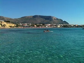 B&B Cinisi Vacanze Bed & Breakfast